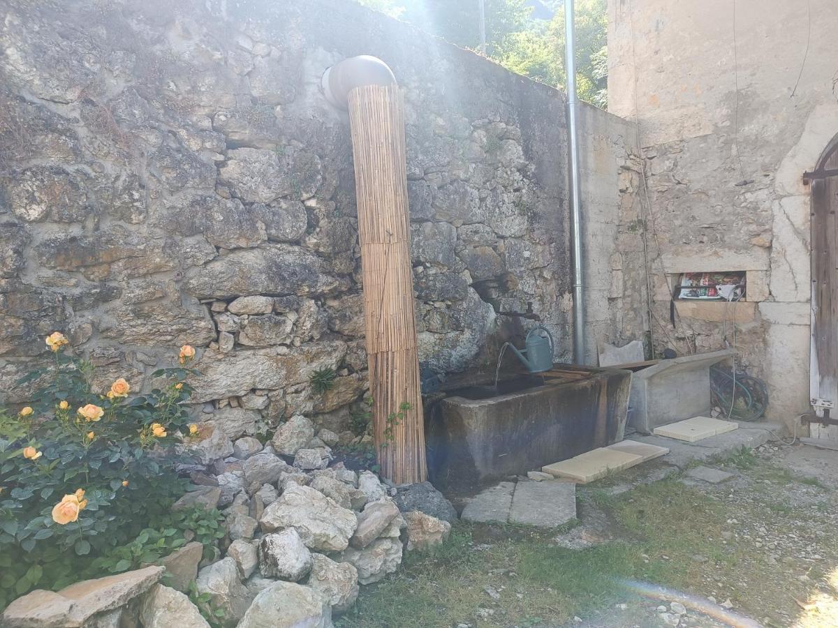 Chindrieux Du Vent Dans Les Arbres -120M2 Belle Vue Sur Le Lac מראה חיצוני תמונה